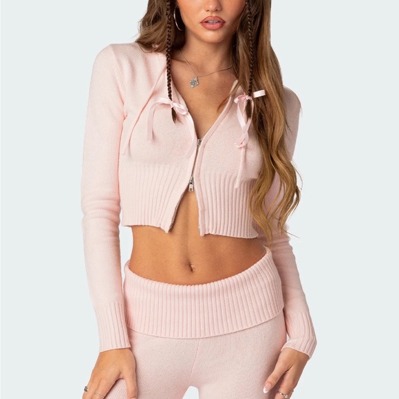 Edikted Sweaters - Edikted Pink Sweater